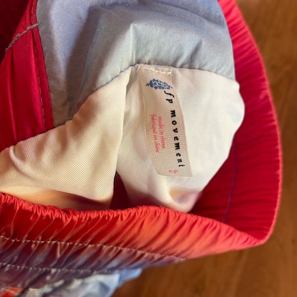 fp movement The Way Home ombré athletic shorts - size small - Picture 7 of 9